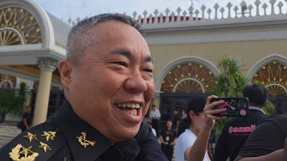 เสธ.ทบ. ขำ กระแสข่าวโดนโยกนั่ง เลขา สมช. ลั่น พร้อมไปทุกที่