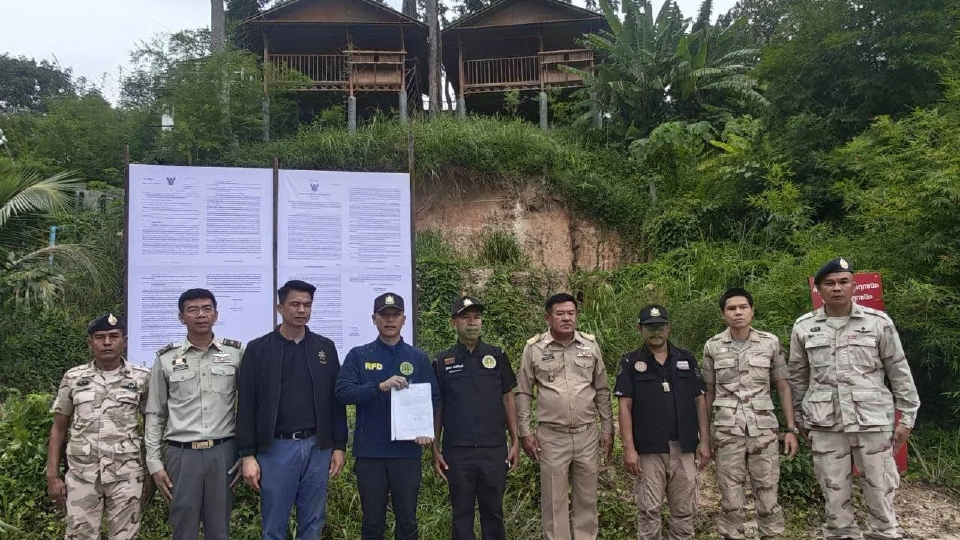 'หาดฟรีด้อม' โดน! ลุยผู้บุกรุกพื้นที่ป่า ติดประกาศคำสั่งกรมป่าไม้