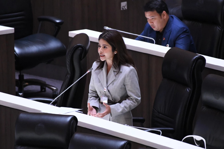 'ภคมน' จี้ มท.4 ถอนตัวคดีโกงสอบท้องถิ่น หลังชื่อลุงถูกกล่าวหา