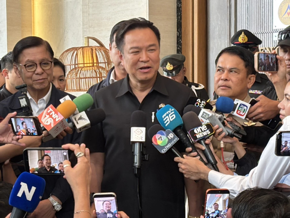 'อนุทิน' ลั่นเอกชนยกเลิกสัญญาเองไม่ได้ หลังมีข่าวซีพี ขอยกเลิกสัญญารถไฟ 3 สนามบิน