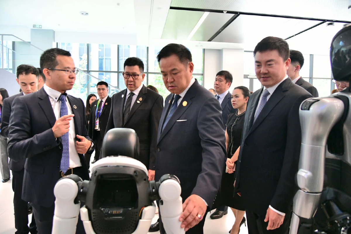 ‘อนุทิน‘ เยี่ยมชม AgiBot บริษัทหุ่นยนต์ชั้นนำของจีน หนุนลงทุนไทยต่อยอดอุตสาหกรรม-การแพทย์