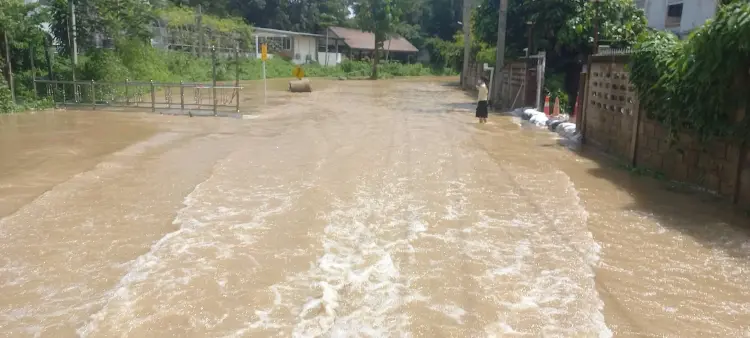 เร่งช่วยเหลือประชาชน ฝนตกหนักน้ำล้นตลิ่ง พื้นที่เมืองเชียงราย