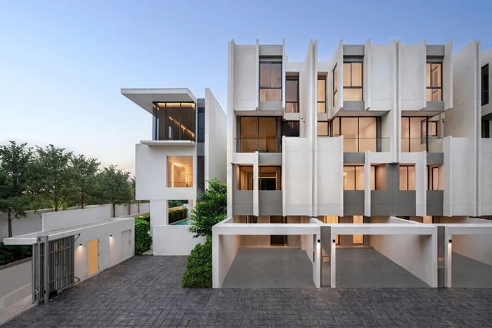 สัมมากรรุกลักชัวรีทาวน์โฮมทำเลลาดพร้าว เปิด'91 KINTON'ราคาเริ่มต้น 17 ล้าน
