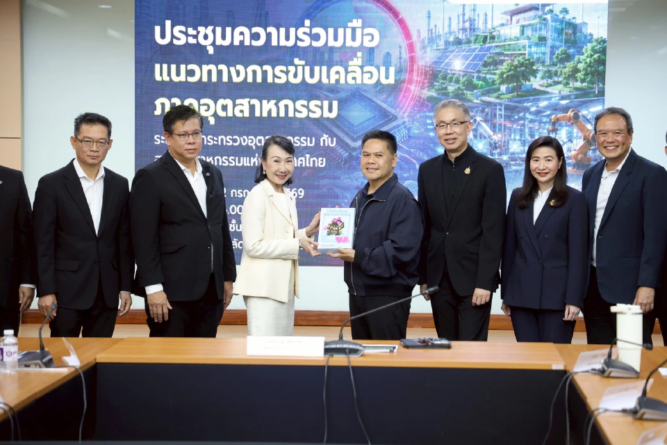'วราวุธ' ดึง ส.อ.ท. ตั้งคณะกรรมการร่วมขับเคลื่อนอุตฯ ไทย ดัน 7 ภารกิจเร่งด่วน