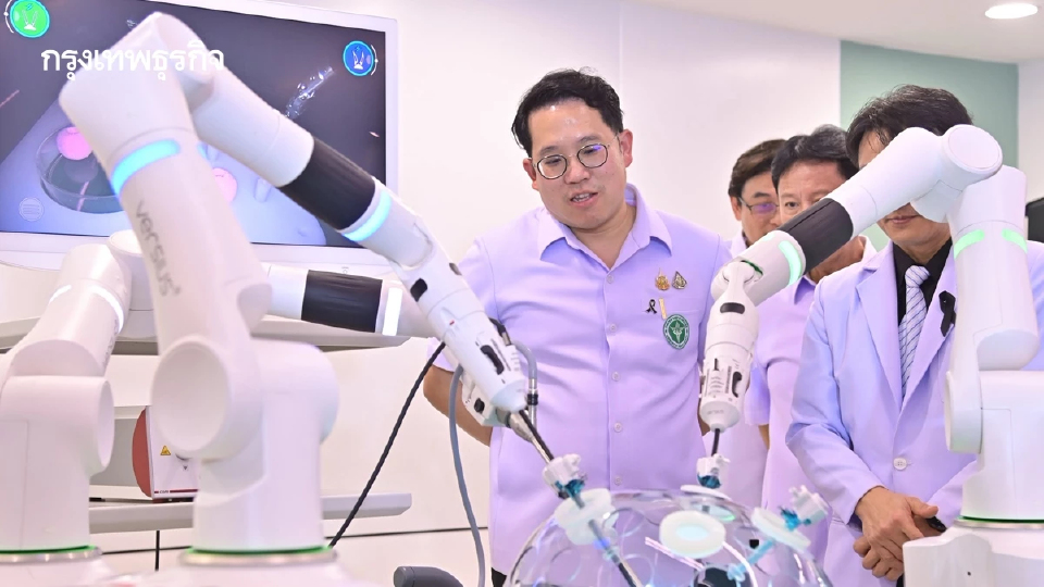 เปิดตัว 'LiROS'ศูนย์ศัลยกรรมหุ่นยนต์เคลื่อนที่แห่งแรก ที่ รพ.เลิดสิน