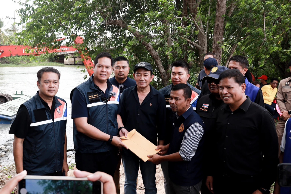 'สรรเพชญ' ไปคลองอู่ตะเภา สั่งเร่งขุดลอกร่องน้ำ ป้องท่วมสงขลา