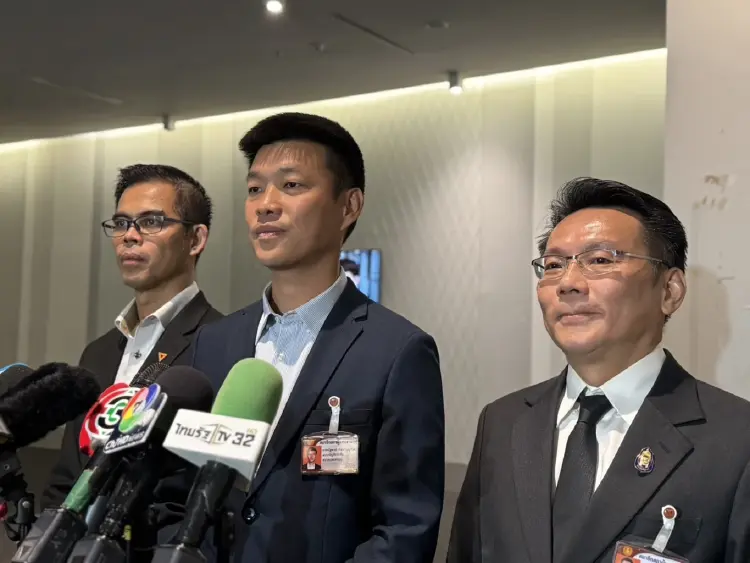 ปชน.ยื่นซักฟอกสมัยประชุมหน้า ลั่นรัฐบาลแผลเต็ม ไล่เก็บทุกบิล