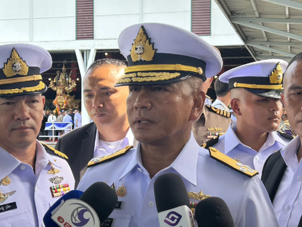‘ผบ.ทร.’ หนุน ทบ. คุมพื้นที่ จ.นราธิวาส กำชับ ศรชล. ดูแลชายแดนทางน้ำ-ท่าเรือ