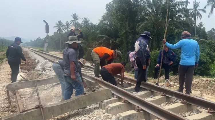 รถไฟสายใต้ ช่วง 'มะรือโบ-ตันหยงมัส' เปิดวิ่งปกติแล้วเย็นนี้