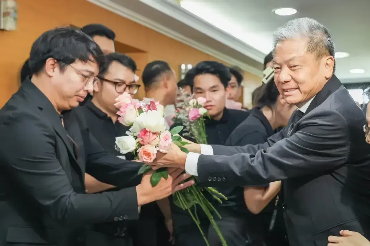 นายกฯอนุทิน เผยลงนามทูลเกล้าฯ ให้ 'นพ.สรณ' พ้น ประธาน กสทช.