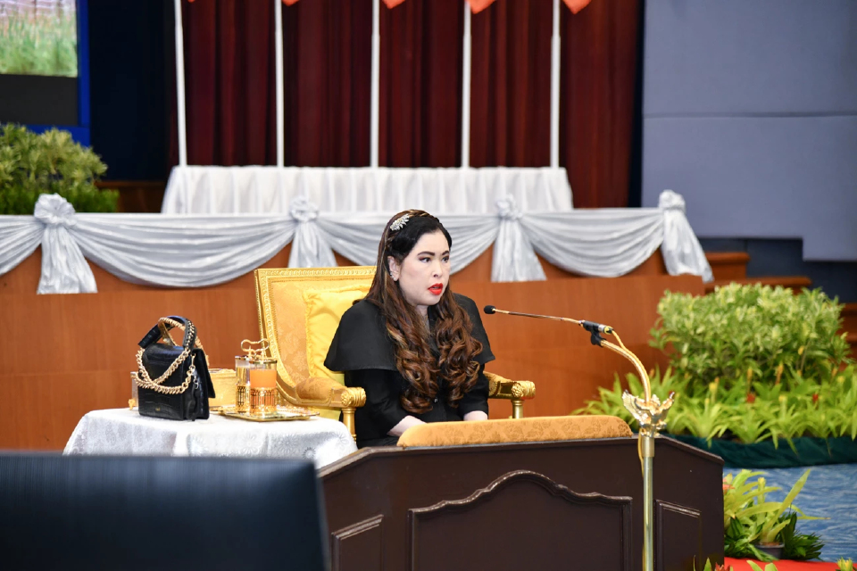 กรมพระศรีสวางควัฒน ทรงรับการทูลเกล้าฯ ถวายเงิน 'กองทุนหทัยทิพย์'