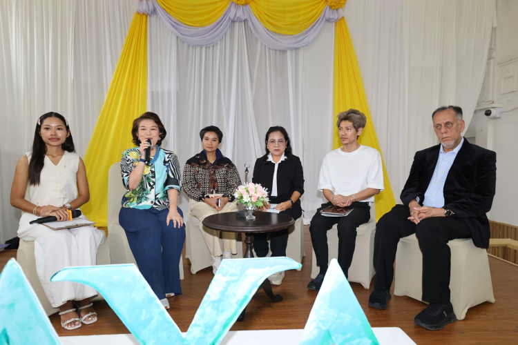 'อัญชลี' ศิลป์ภูเก็จ นำเสวนาพิพิธภัณฑ์ศิลป์ใต้สมุทร RAYA สร้างเดสติเนชั่น