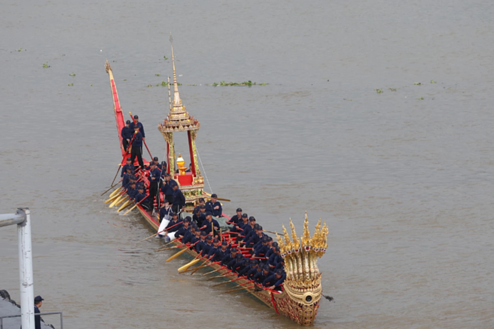 ประมวลภาพ ซ้อมย่อยวันแรก'ขบวนพยุหยาตราทางชลมารค' กำลังฝีพาย 2,200 นาย เรือ 52 ลำ