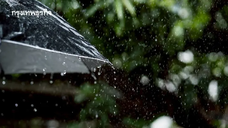 อุตุฯ เตือนไทยยังมีฝนตกหนัก เปิดพิกัด 34 จว. เสี่ยงน้ำท่วม น้ำป่า กทม. มีฝน 60%