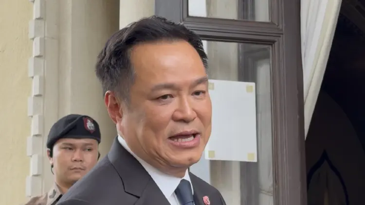 ‘อนุทิน’ รับ การข่าว‘ชายแดนใต้‘ ต้องปรับเยอะ สั่ง แม่ทัพภาค4 สอบยิงจาก ฮ.