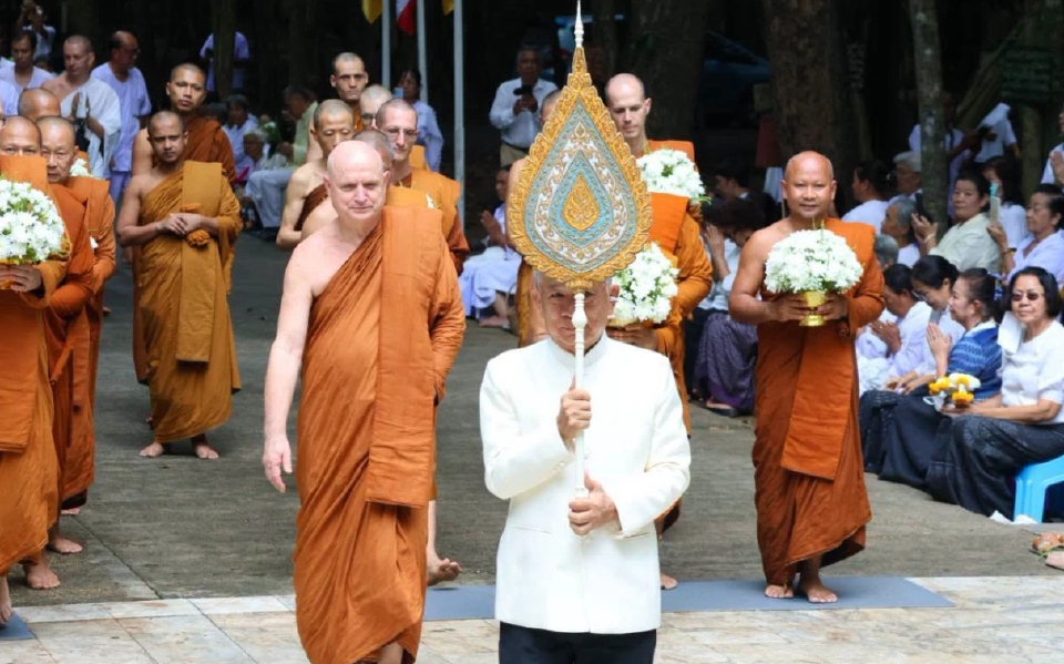 อุบลฯ ต้อนรับ 'สมเด็จฌอน ชยสาโร' เยือนวัดหนองป่าพง รำลึกหลวงปู่ชา