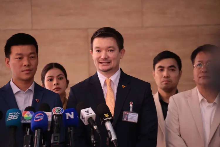 ปชน.บี้รัฐบาล ถกปมมลพิษน้ำ-อากาศกับ 'มิน อ่อง หล่าย' ด้วย