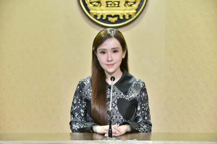 ครม.ไฟเขียวขยาย ม.33 เปิดทาง 'แม่บ้าน–คนสวน–คนขับรถ–ลูกจ้างแผงลอย–ภาคเกษตร' เข้าประกันสังคม