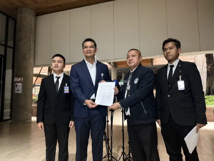 'ชัยชนะ' ยื่น กมธ.ปปง. สอบปมลักลอบขนน้ำมันไปเมียนมา หวั่นฟอกเงิน