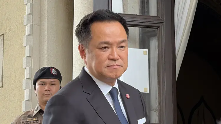 ‘อนุทิน’ ป้อง ‘ทองเจือ’ ไม่เกี่ยวโกงสอบท้องถิ่น พูดลอยๆ ไม่ได้
