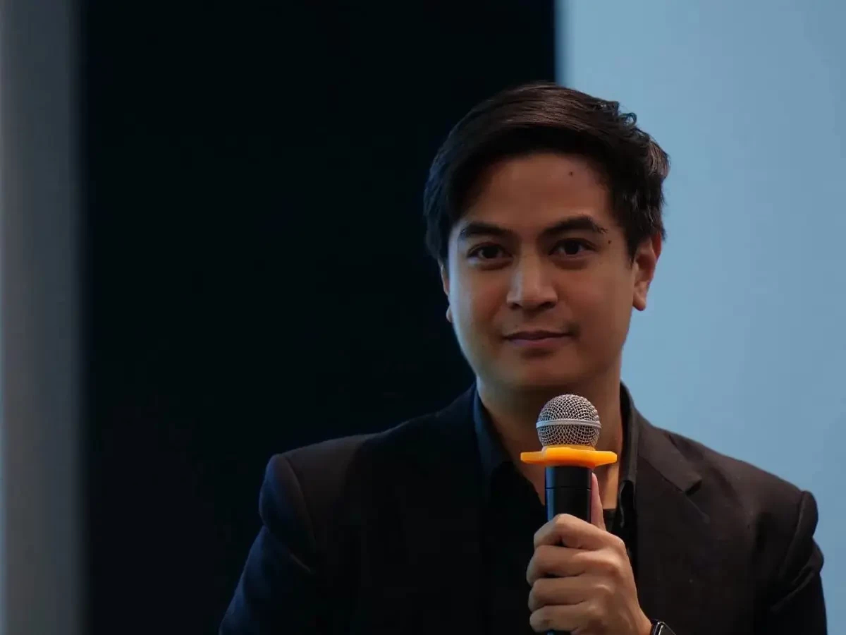 'พริษฐ์-ยิ่งชีพ' ไม่ว่างตอบรับคำเชิญ ฟัง 'นภินทร' แจงคดีโกง สว.