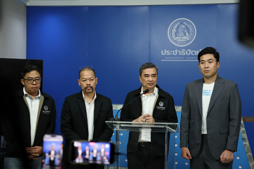 'อภิสิทธิ์' แนะ 'รัฐบาล' ใช้บทเรียนน่าน ต่อยอดรับมือภัยพิบัติ