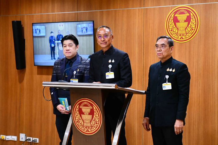 'ฉัตรวรรษ' ไม่สน 'กกต.' จ่อตัดสินคดีฮั้ว ปัดข่าวฉลอง รอดถูกฟ้อง