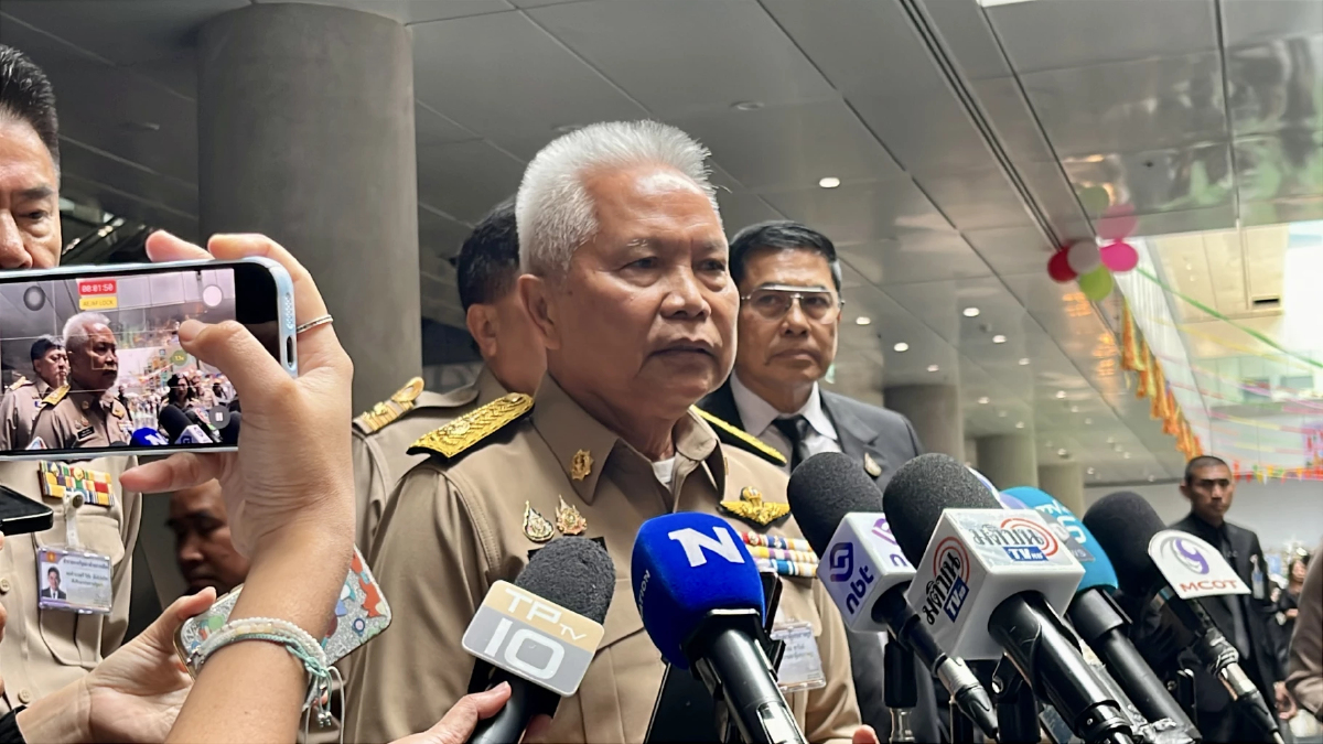 'โสภณ' ตั้งกก.สอบข้อเท็จจริง ปมเรียกเงินแลกเรียนพระปกเกล้า