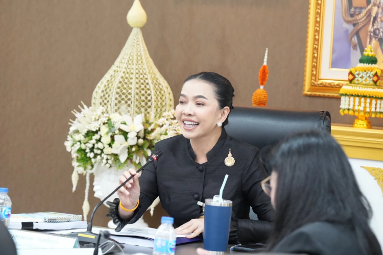 'สุขสมรวย' ปู เศรษฐกิจฐานราก เคาะงบพันล้าน SML พลัส อัดฉีด 'ไทยช่วยไทย กว่า 743 ล้าน