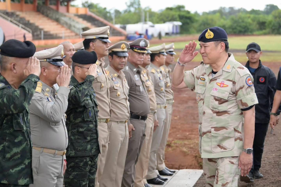 อนุทิน ลงพื้นที่ช่องอานม้า ให้กำลังใจกำลังพล-ทหารที่บาดเจ็บ