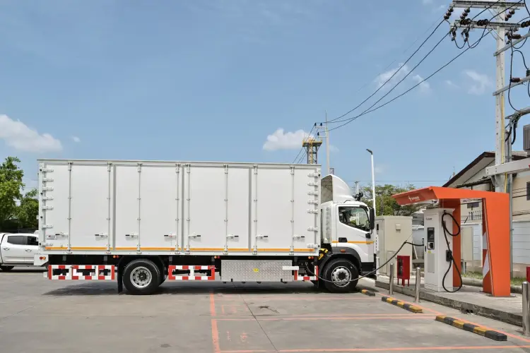 CP Foton ร่วมมือ SPARK EV ขยายจุดชาร์จเฉพาะรถเพื่อการพาณิชย์