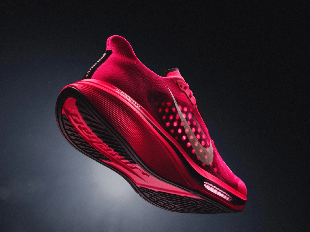 เกิดอะไรขึ้น ‘Nike’ จากผู้ล่า สู่ผู้ถูกล่า หุ้นดิ่ง 80% จากจุดสูงสุด