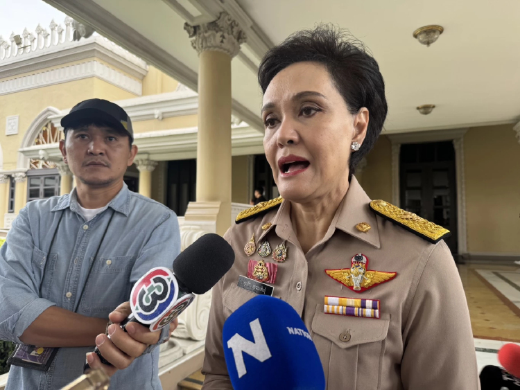 'ศุภจี' สั่งคุมเข้มราคาสินค้าช่วงน้ำท่วม ของบฯกลาง 300 ล้าน ต่อโครงการ 'ลดค่าครองชีพ'