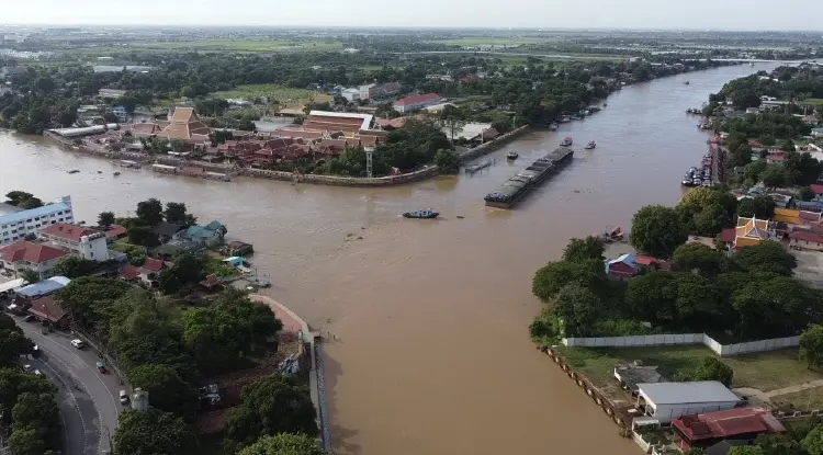 อยุธยาเฝ้าระวัง! กรมชลฯ ตรึงเครื่องสูบน้ำ รับมวลน้ำเจ้าพระยา