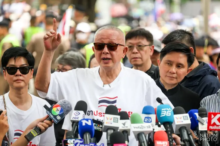 'สนธิ' บุกสถานทูตอิสราเอล จี้เอาผิดทุนต่างชาติ ครอบงำอสังหาฯ
