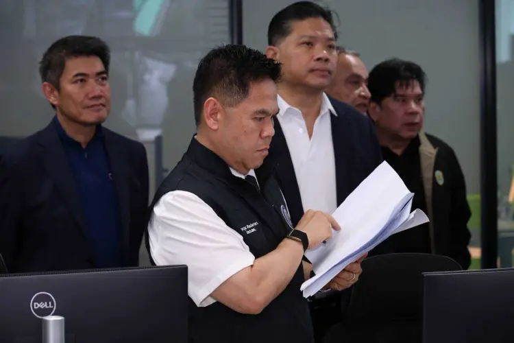 'วราวุธ' สั่ง กนอ. เร่งระบายน้ำออกจากนิคมฯ ยันอ่างเก็บน้ำระยองยังปลอดภัย
