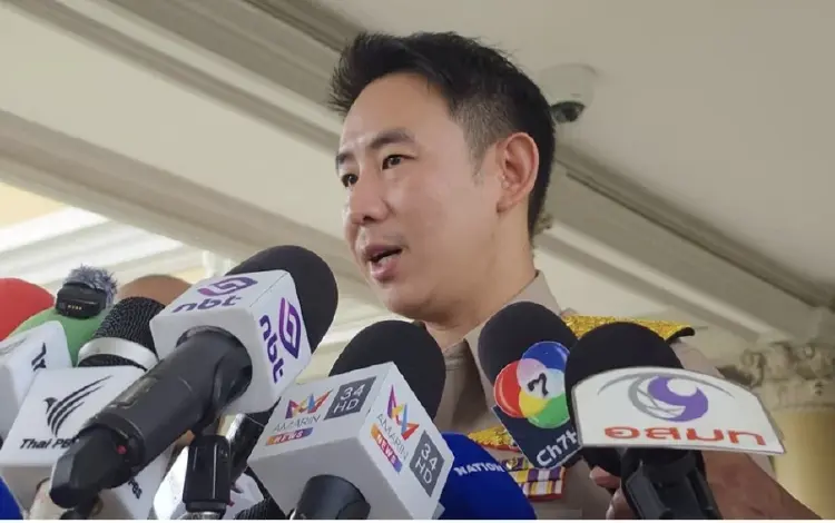 รมช.มท. ห่วง 'เคหะคลองจั่น-ร่มเกล้า-ลาดกระบัง' ระดับน้ำยังท่วมสูง