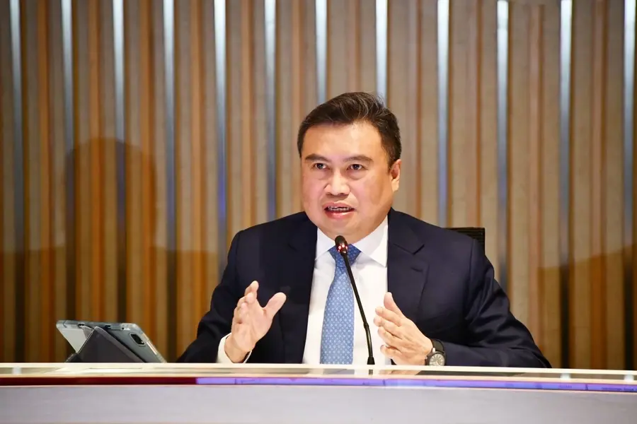 จับตา ‘คลัง’ ชงครม.วันนี้ ลุ้น ‘พรชัย’ นั่งอธิบดีสรรพากร ‘ธีรลักษ์’ นั่งสรรพสามิต