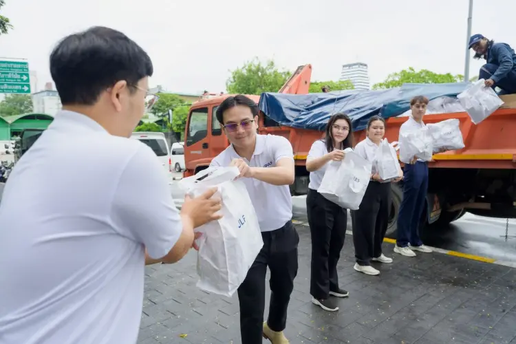 ถุงยังชีพ ‘GULF Care’ บรรเทาความเดือดร้อนแก่ประชาชนผู้ประสบภัย