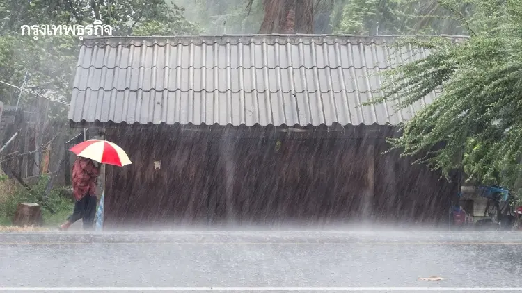 อุตุฯ เตือนฉบับ 4 ฝนตกหนัก 17-20 ก.ย. เหนือ อีสาน กทม. ตก 70% เสี่ยงน้ำท่วม น้ำป่า