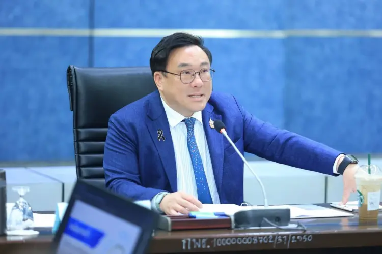 น้ำท่วม 'จุลพันธ์' สั่งแรงงานเร่งช่วยเหลือ มาตรการ 3 ระยะ
