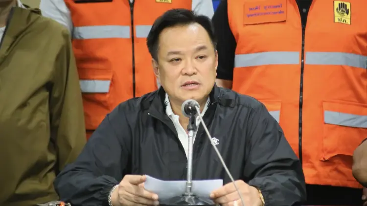 ‘อนุทิน’ เผย ถอดบทเรียน ‘น้ำท่วมหาดใหญ่’ สั่งห้าม รมต.บินต่างประเทศ