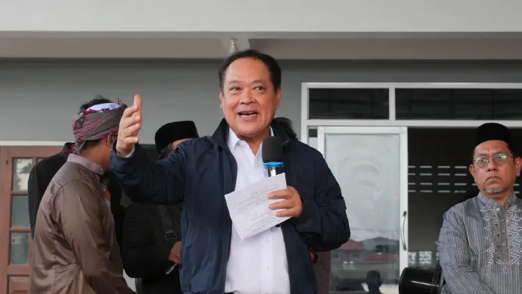 'ทวี' บอก 'กกต.' อย่าช่วยใคร พิสูจน์ ผิดฮั้ว สว. แทนศาลฎีกา
