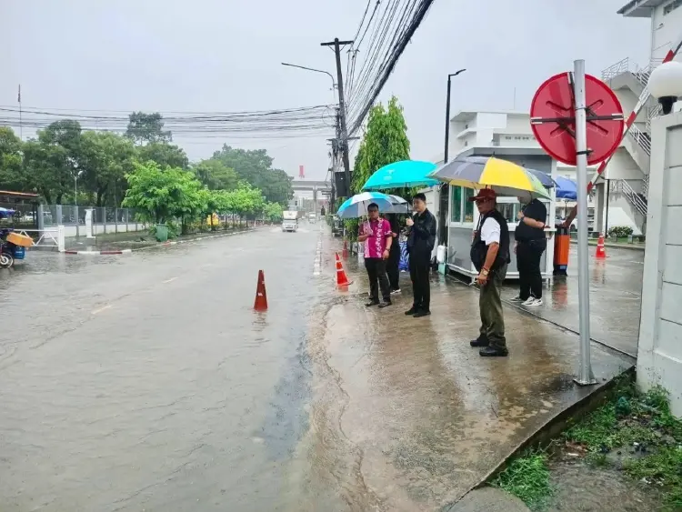 กรมการแพทย์สั่งการสำรวจสถานพยาบาล เตรียมเวชภัณฑ์ รับมือน้ำท่วม