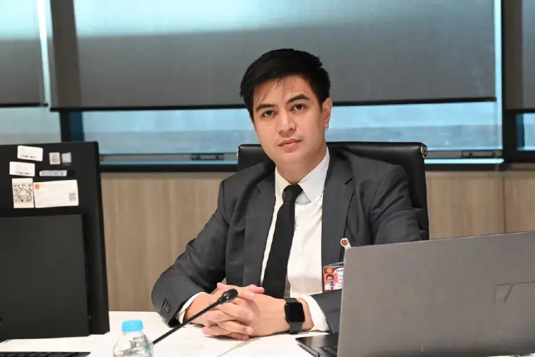 'ฝ่ายค้าน' ตั้ง 'รังสิมันต์' นำทัพซักฟอก ล็อกเป้า 'อนุทิน-ไชยชนก'
