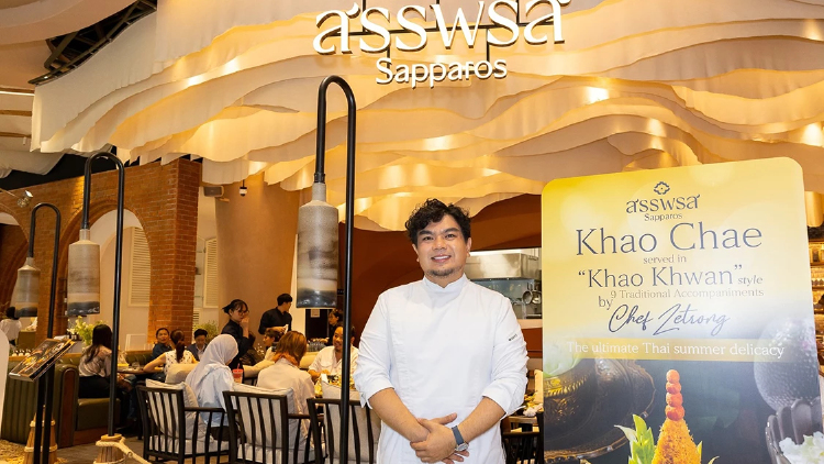 'วลาสุระ ณ ลำปาง' ถอดสูททนายมาควงตะหลิว ที่ร้านอาหารไทย 'สรรพรส'