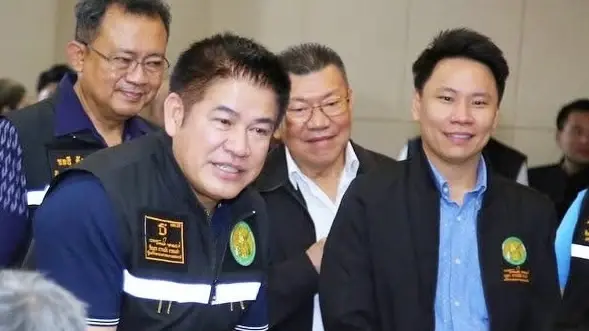 ‘กล้าธรรม’ อุบ สัญญาณ‘ร่วมรัฐบาล’ แจง ‘ธรรมนัส’ คนเดียว คุย ‘บิ๊กภท.’