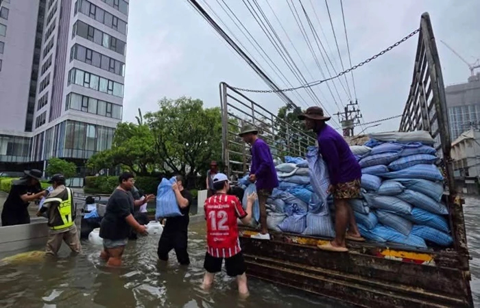 อสังหาฯ ขยับรับมือน้ำท่วมกรุงเทพฯ หลังฝนถล่ม เร่งดูแลลูกบ้าน