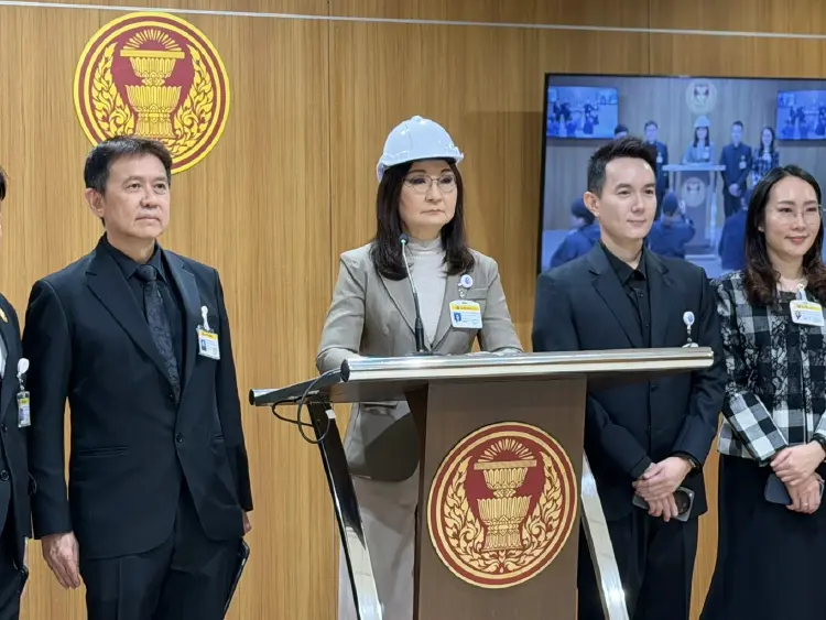 'สว.พันธุ์ใหม่-วิลาศ' จี้ 'โสภณ' บี้ผู้รับเหมาซ่อมพื้นที่รัฐสภา