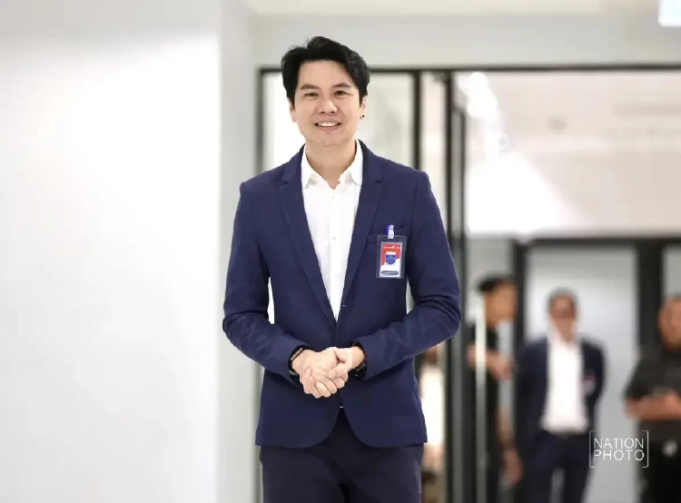 ดีเอสไอ นำตัว 'ภาวุธ-ฟิล์ม รัฐภูมิ' ส่งอัยการฟ้อง 4 ข้อหาคดี Forex